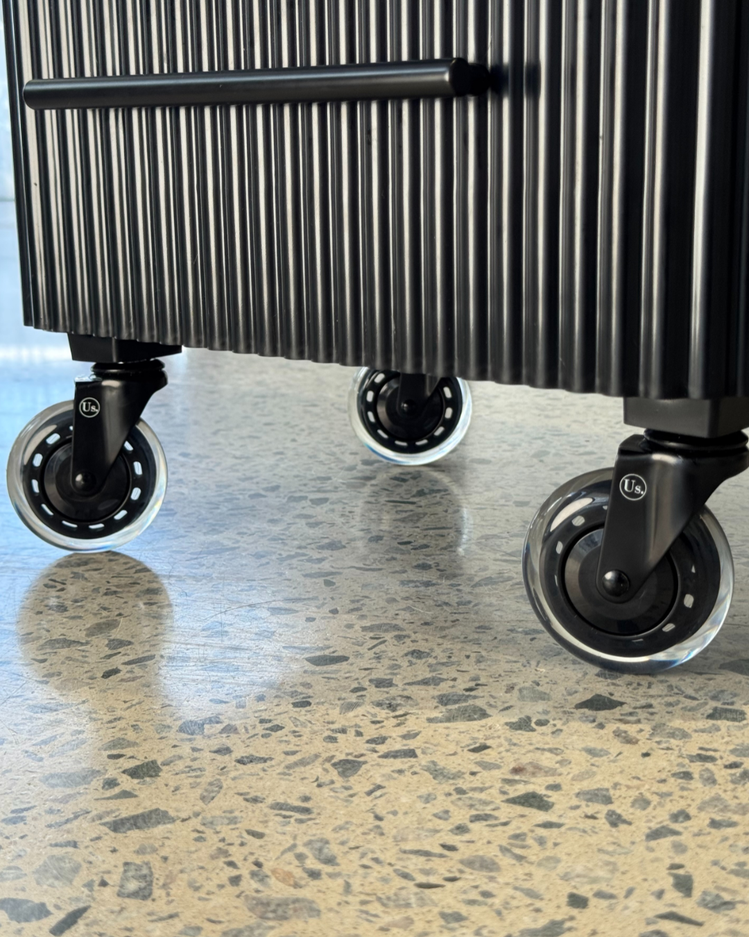 Onyx - Pro Stylist Trolley Wheels